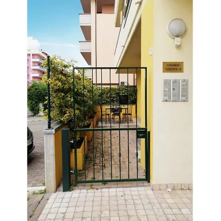 Holihome_open House Frn *